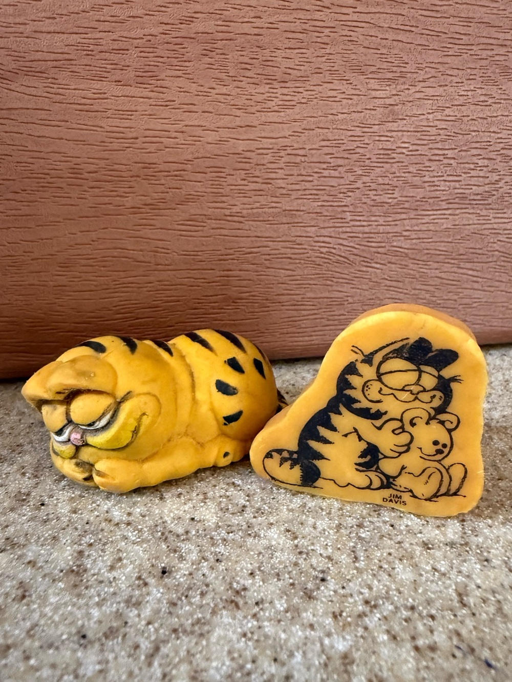 Vintage Garfield Eraser Yellow Cat Set of 2 Erasers 1978 1981 Hong Kong